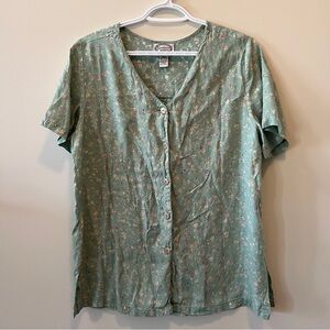 Vintage Southern Comforts Floral Green Button-Up Top